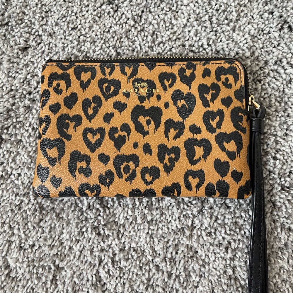 Leopard Print Wristlet Clutch